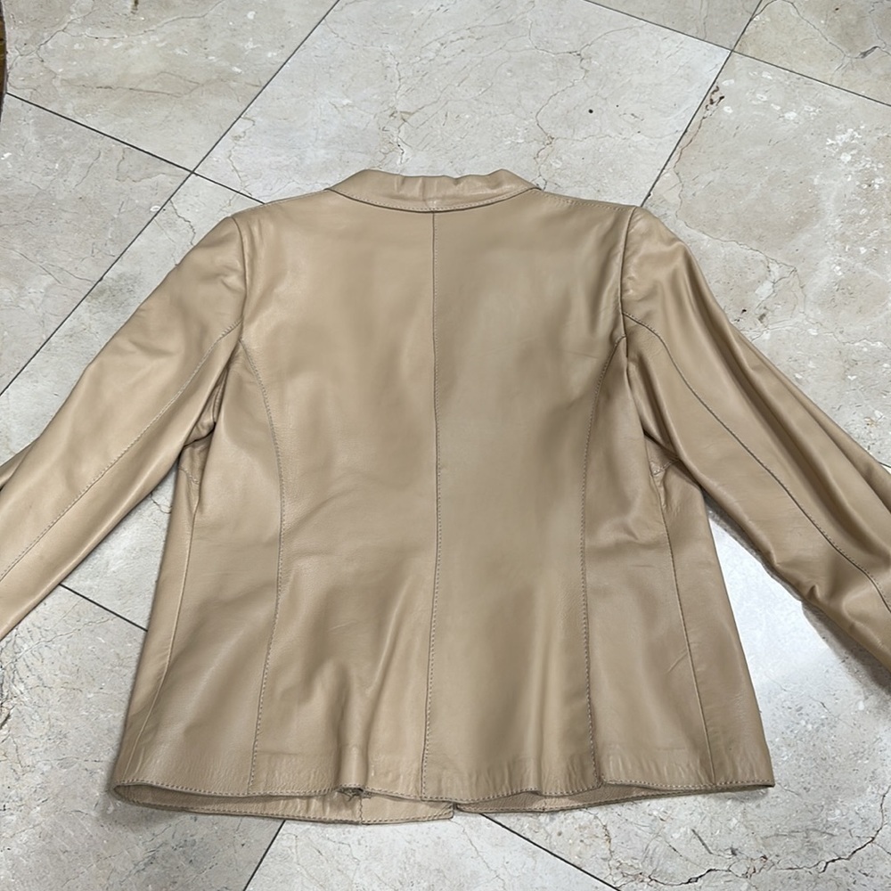 Peruzzi leather jacket. Women’s size 50. Tan​​​​​​​​​​​​​​​​​ - Picture 10 of 11